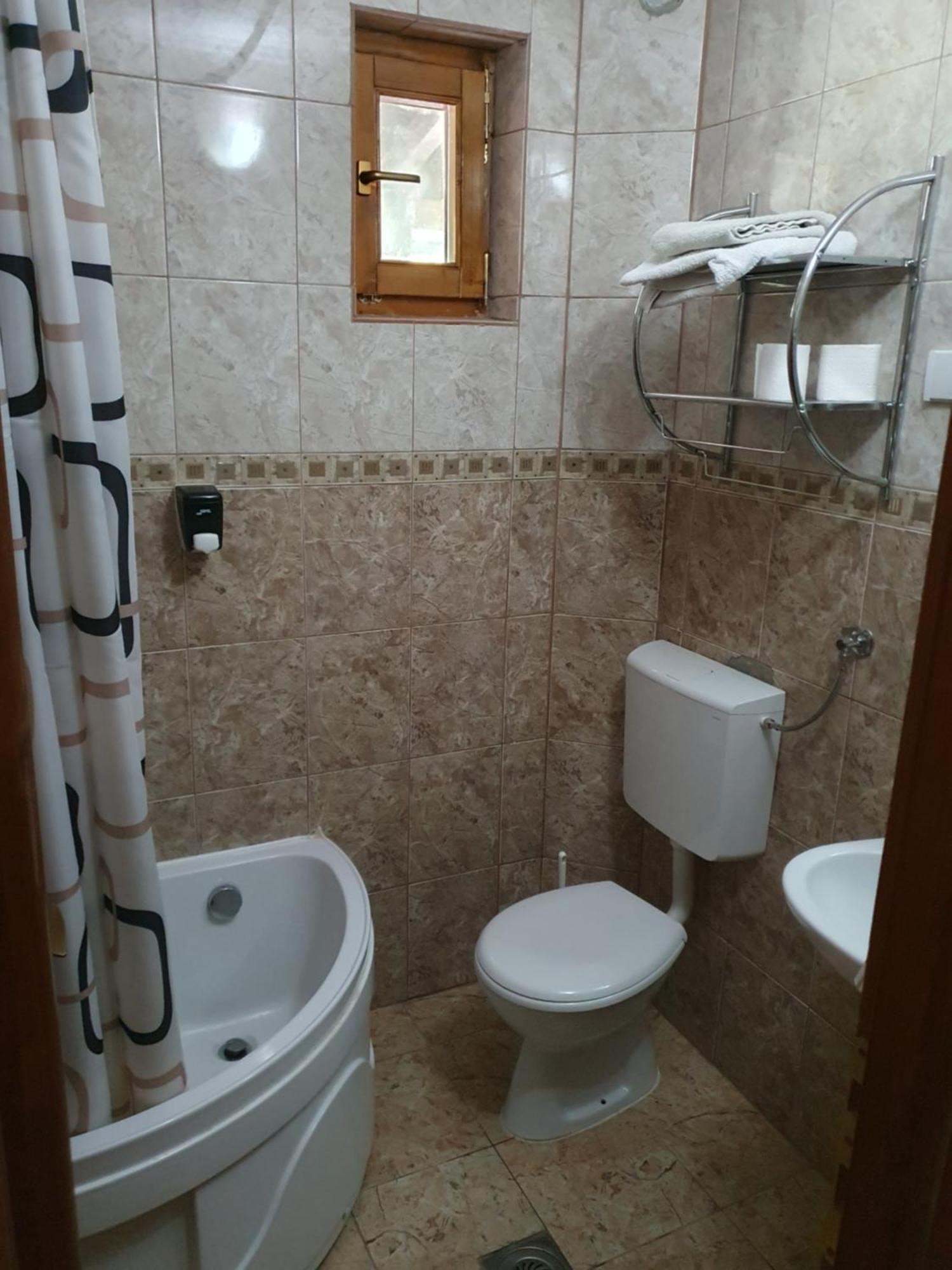 Гостевой дом Etno Selo Vrelo & Camping Беране Экстерьер фото